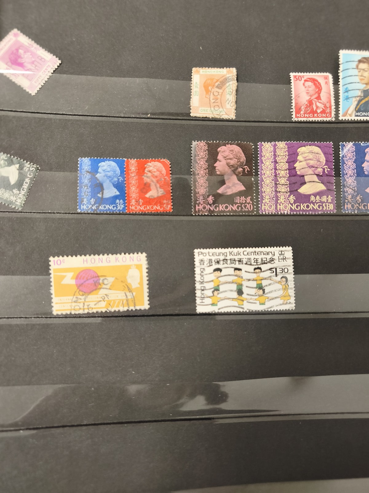 Lot anciens timbres oblitérés Hong Kong collection philatélie Reine Elizabeth II