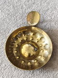 Tastevin ancien aspect doré, coupe à dégustation vin, vintage œnologie
