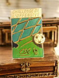 Pin's vintage Challenge de l'Offensive football CAF FFF émaillé rare