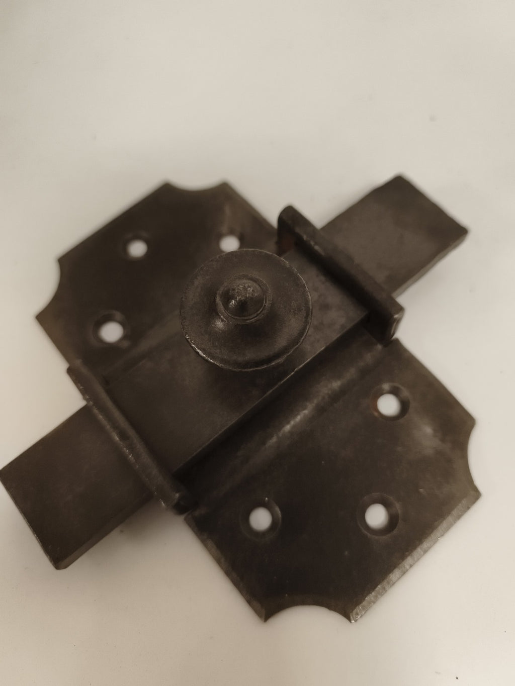 Ancienne serrure de porte à pêne coulissant, ferrure vintage, verrou rustique