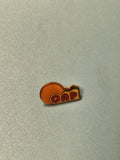 Vintage pin's GAP ancien - Forme sifflet orange et rouge collection (Ref 17)