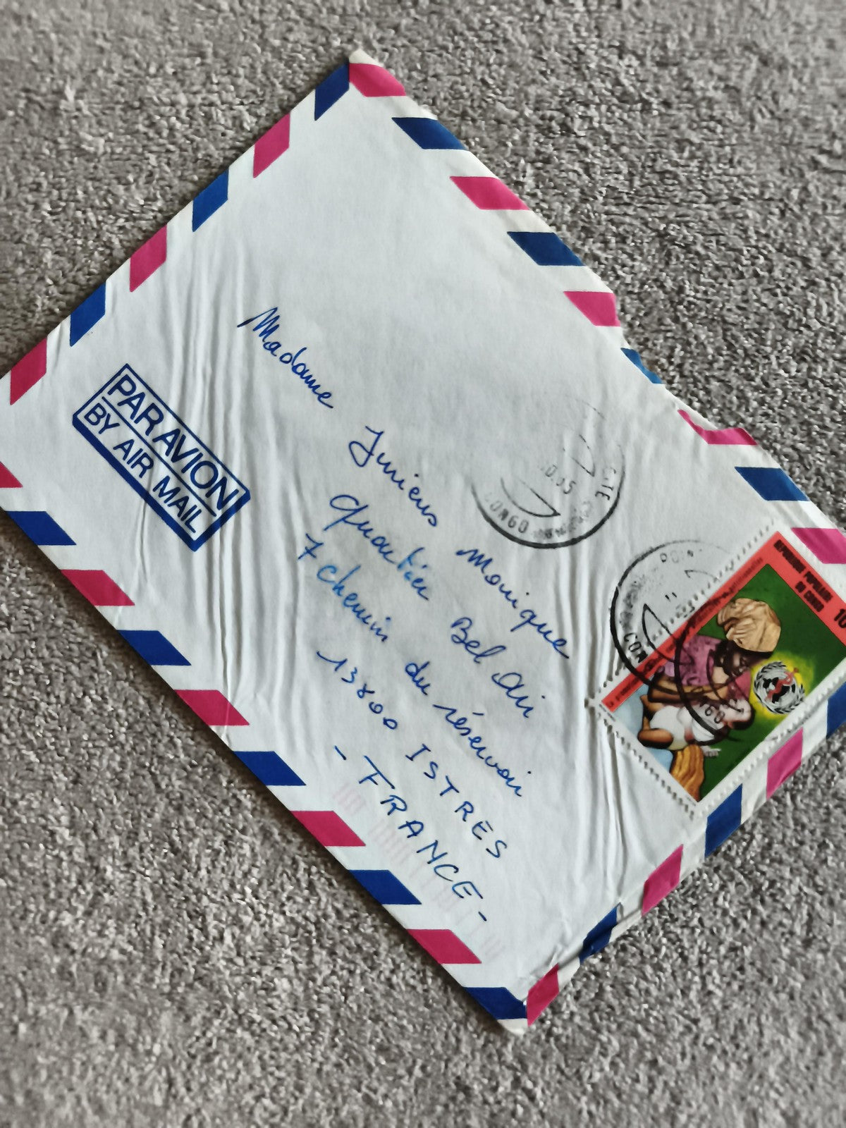 Lettre avion affranchie timbre illustré, enveloppe Par Avion France philatélie