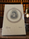 Photographie ancienne femme, Savary Romilly, portrait rétro cabinet de curiosité