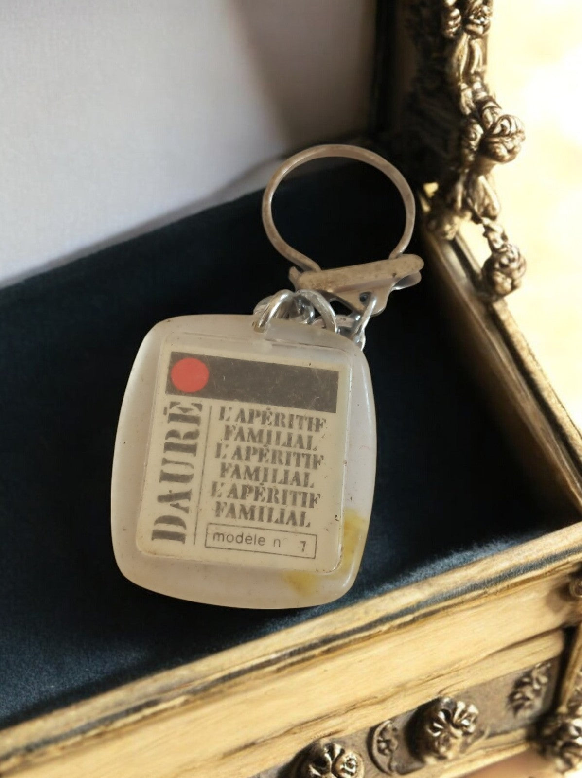 Porte-clés vintage DAURÉ publicité alcool France rétro années 70
