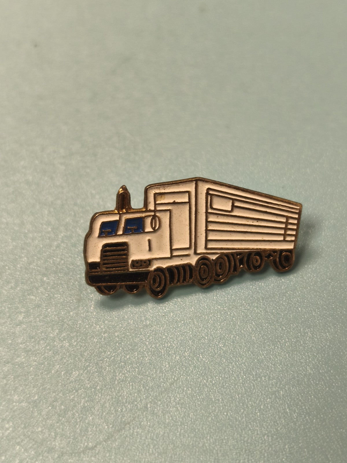 Vintage pin's camion poids lourd ancien, collection transport routier