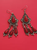 Paire boucles d’oreilles pendantes vintage motif goutte rouge ancien bohème