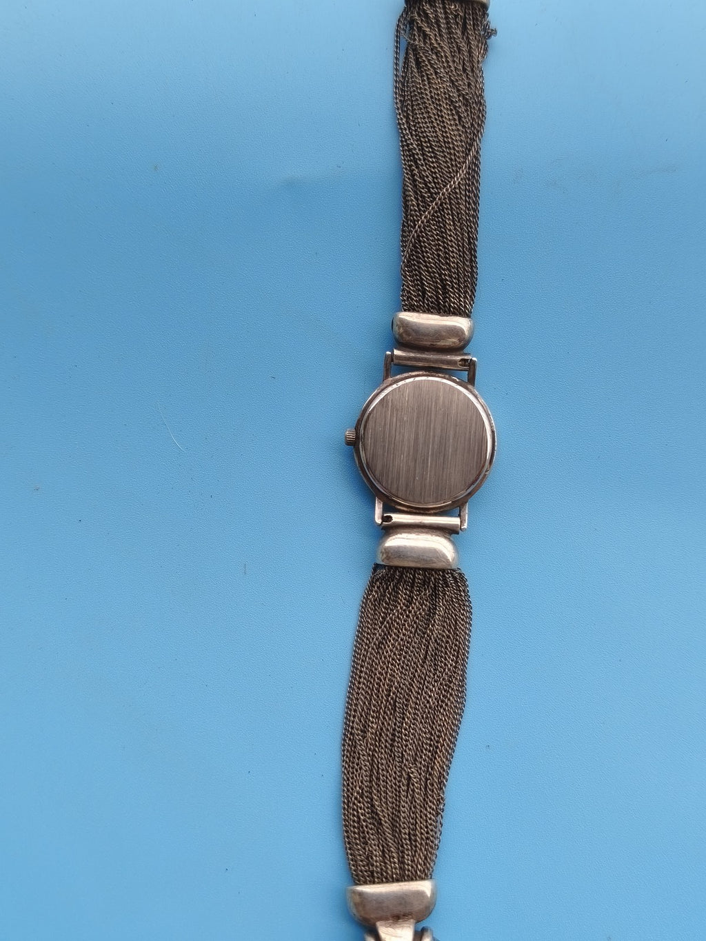 Montre ancienne femme vintage rétro, élégante, accessoire horlogerie collection