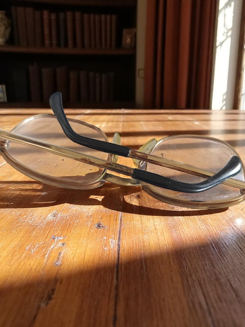 Monture lunettes vintage dorée, verres teintés, style rétro années 70-80