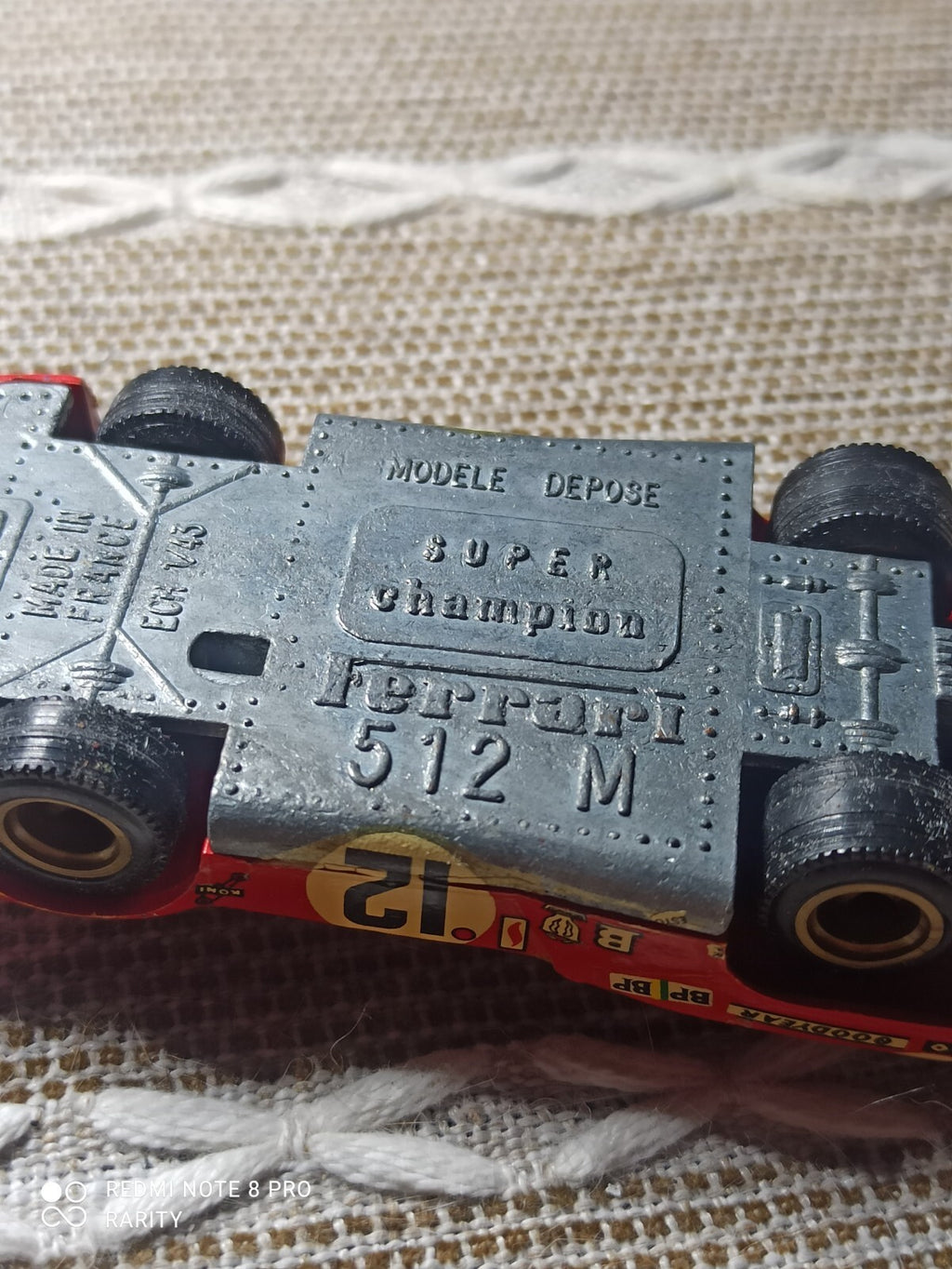 Voiture miniature Ferrari 512 M NART vintage rouge Le Mans déco racing