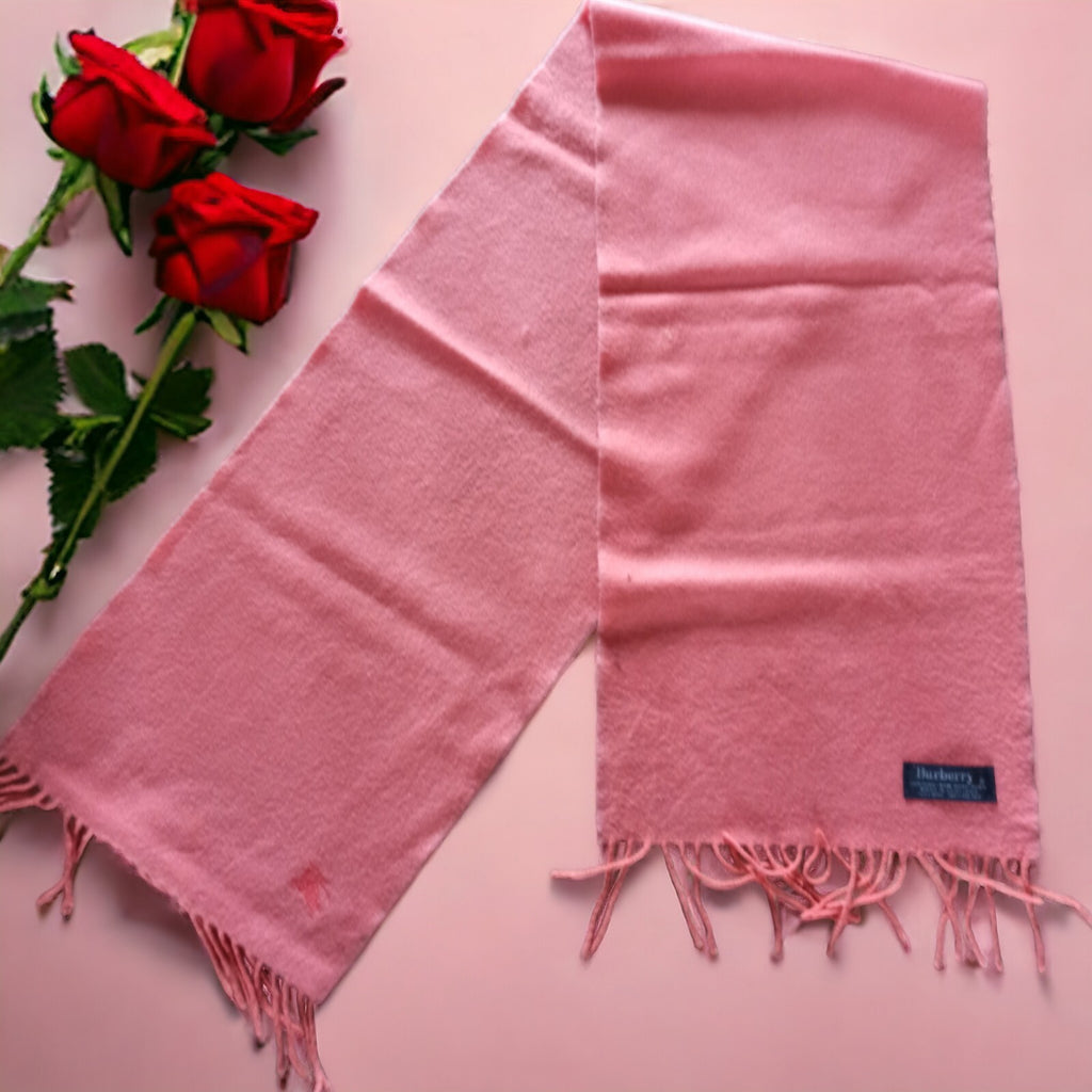 Écharpe Burberry rose laine écossaise label made in Scotland femme foulard