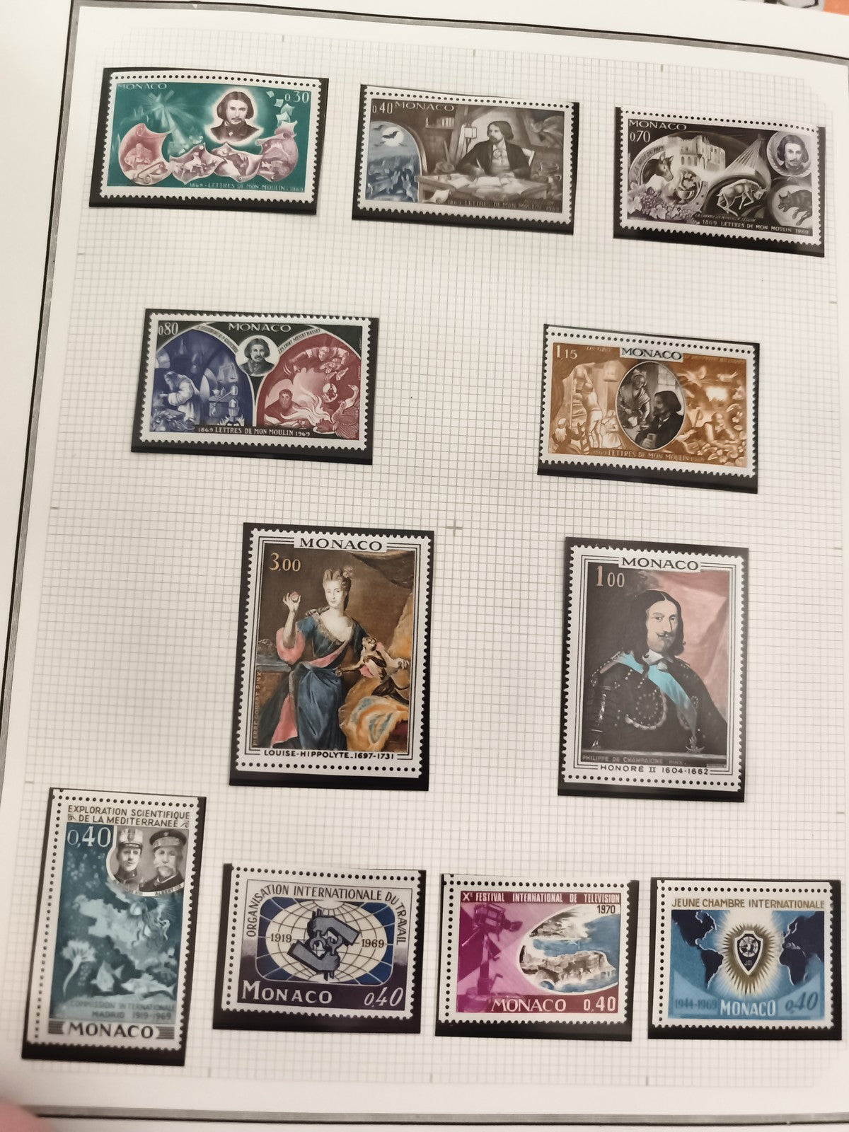 Timbres Monaco thématiques arts science 1960s philatélie lot oblitérés