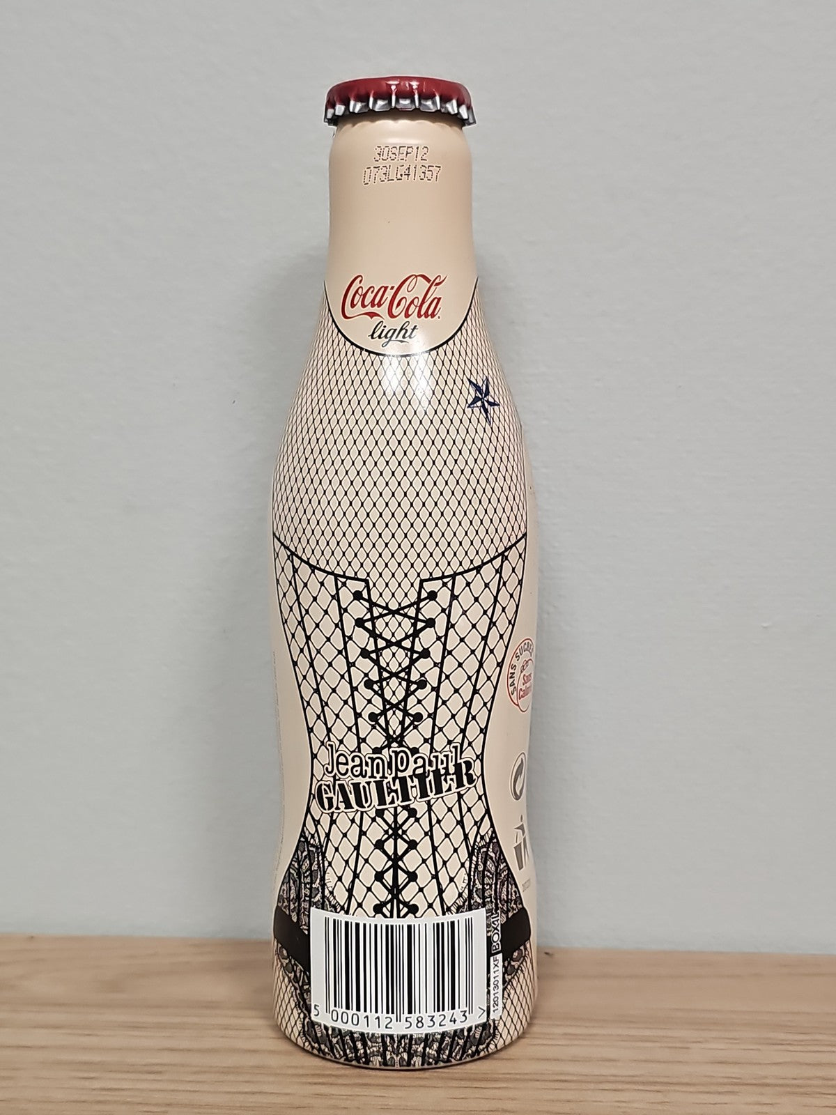 Bouteille Coca Cola pleine édition Jean Paul Gaultier design original limitée