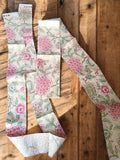 Tissu vintage années 60 motif floral rose vert ancien déco couture rétro