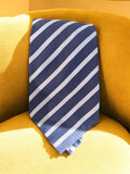 Cravate vintage rayée bleu blanc style club élégant accessoire homme