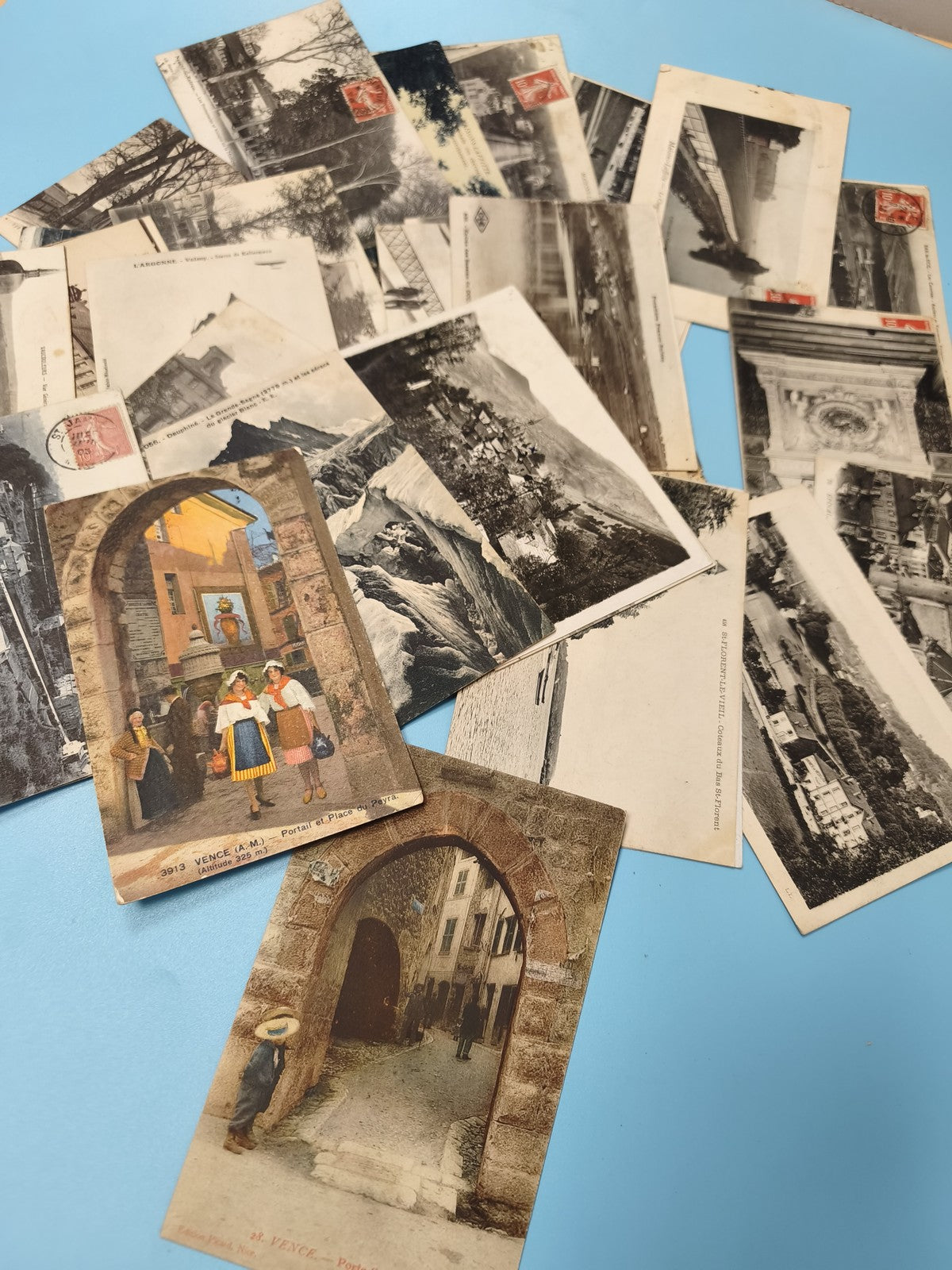 Lot cartes postales anciennes CPA divers lieux France, paysages, scènes animées