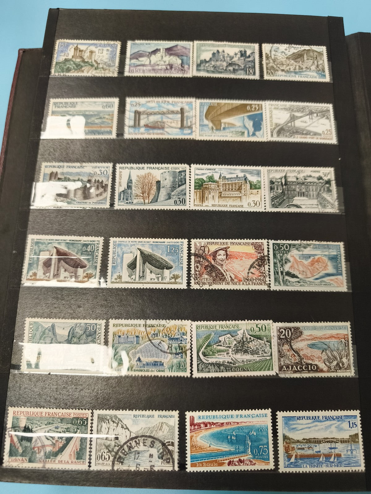 Lot anciens timbres oblitérés France paysages monuments collection vintage
