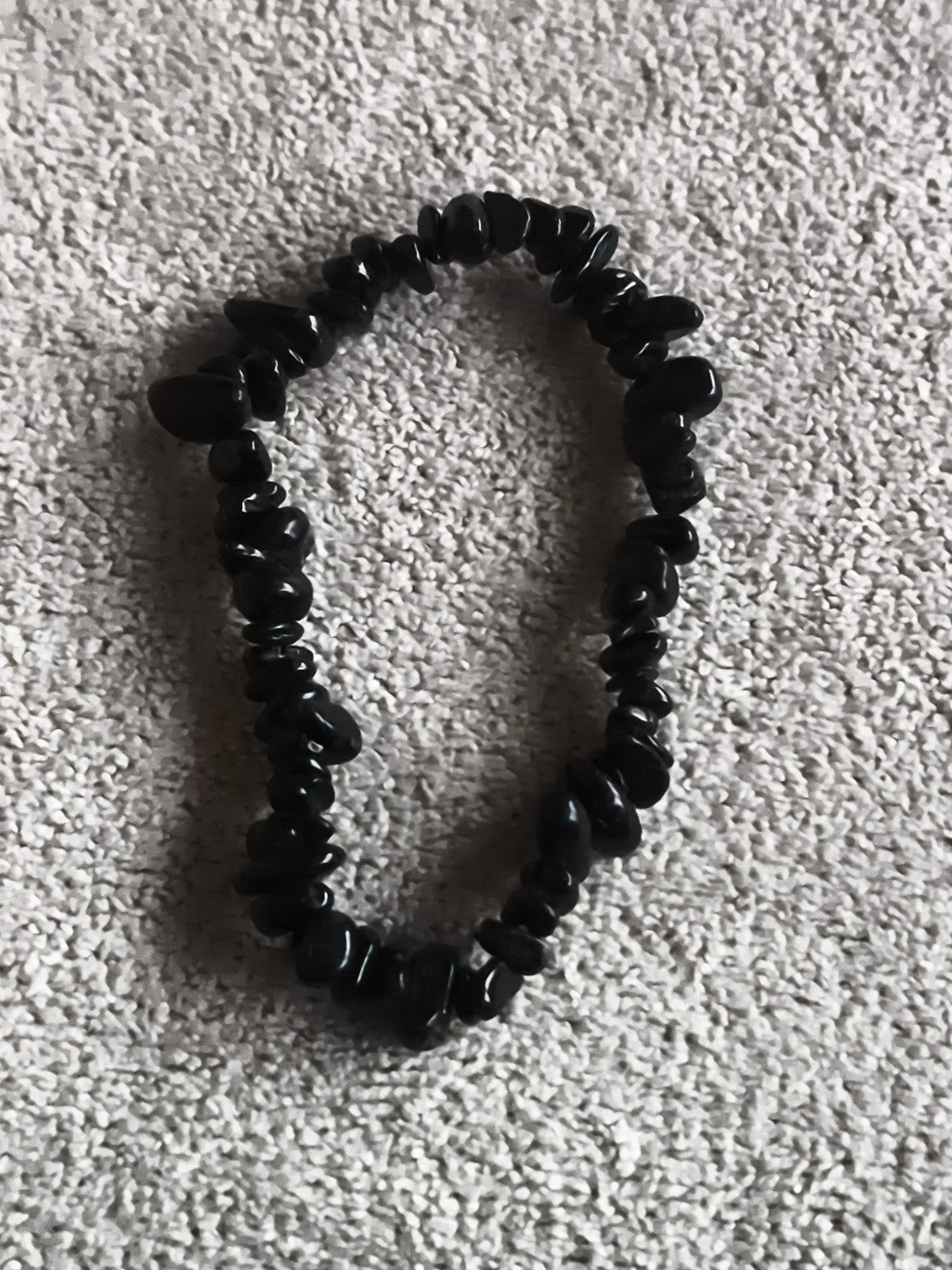 Bracelet pierres naturelles noires perles irrégulières élastique bijou