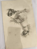 Carte postale ancienne fillette chapeau et chien illustration vintage CPA