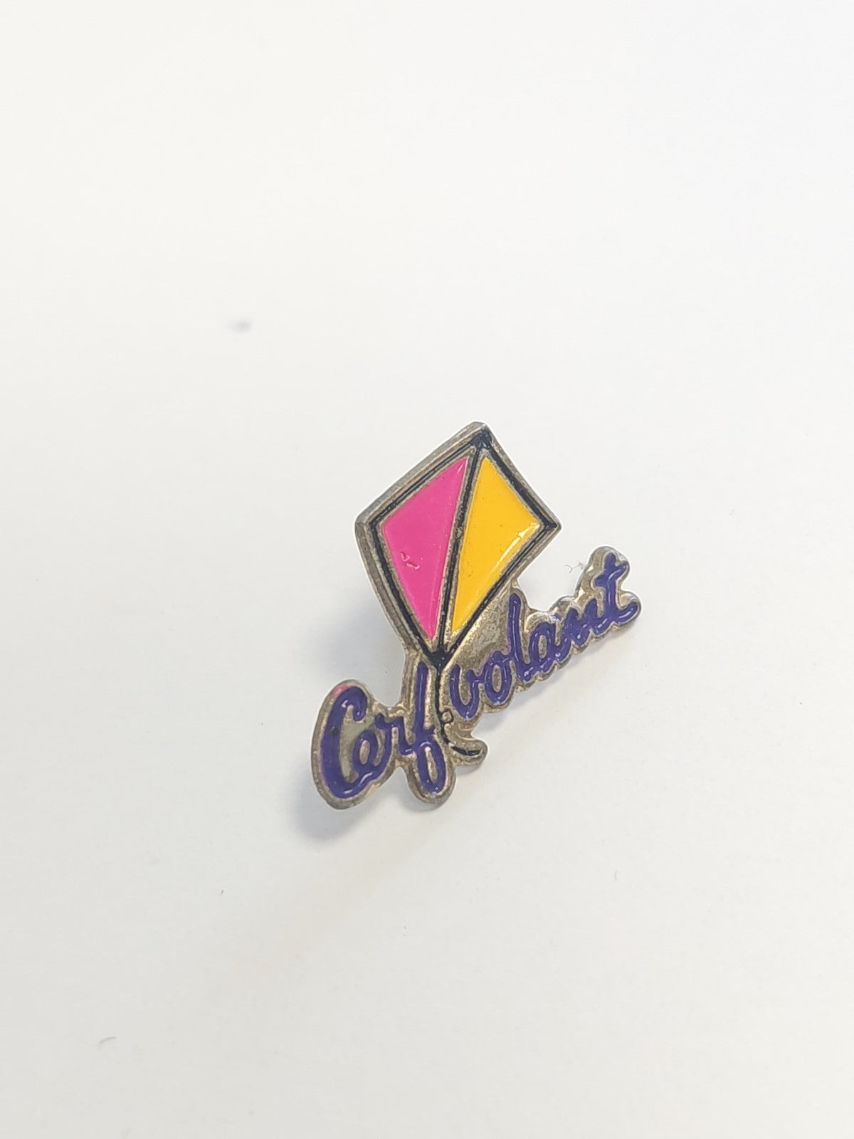 Pin's rétro cerf-volant ancien, badge vintage collection, broche déco originale
