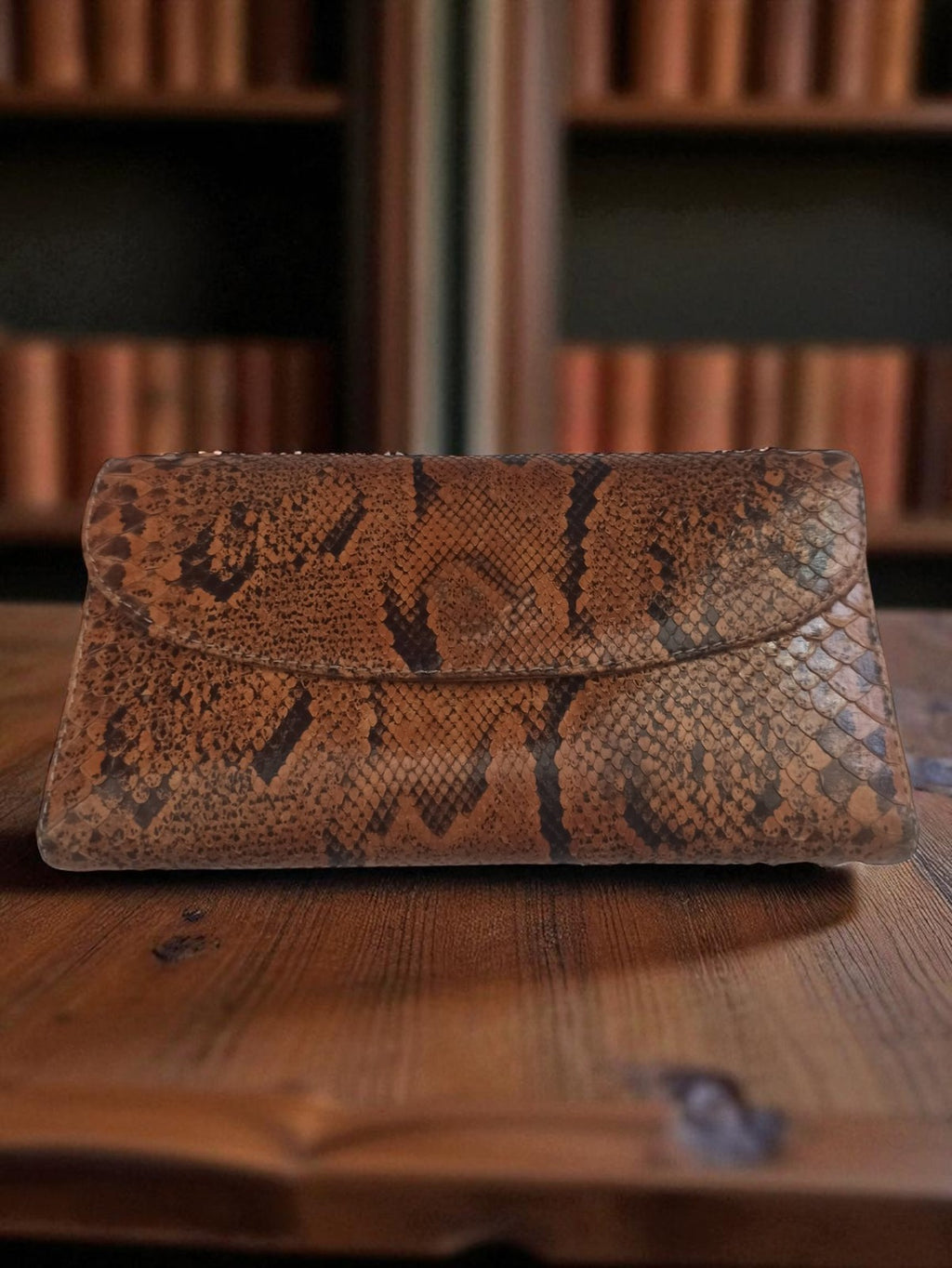 Portefeuille vintage cuir reptile marron, accessoire rétro ancien femme