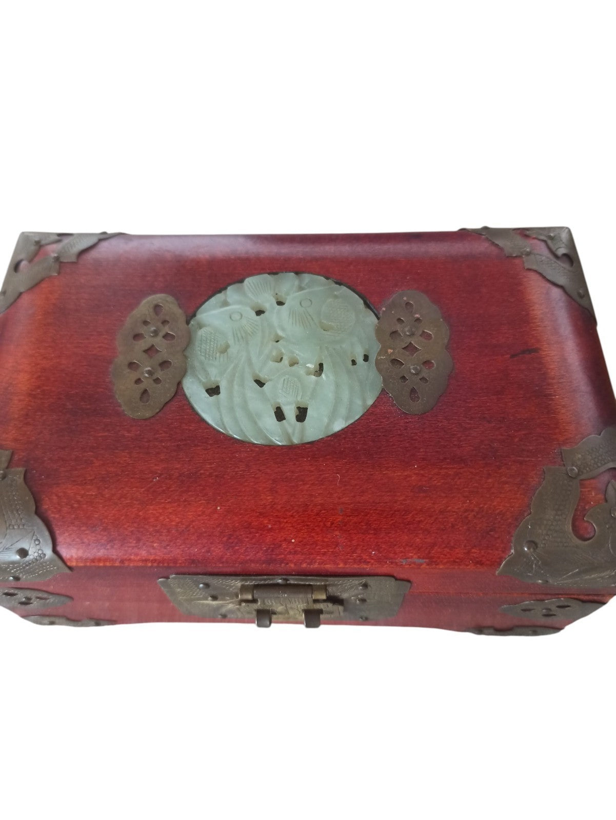 Boîte à bijoux ancienne Chine bois et jade naturel, ferrures métal, déco asiatiq