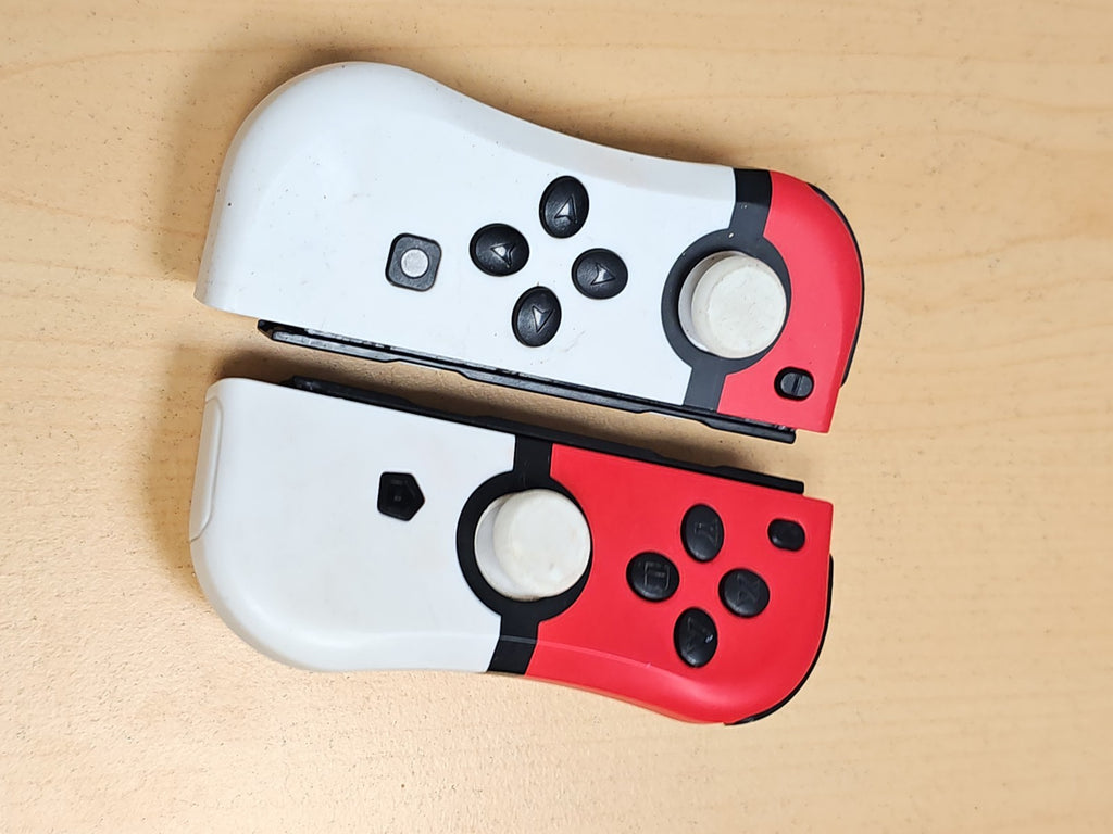 Manettes Pokeball V2 Under Control pour Nintendo Switch ? Compatible sans fil
