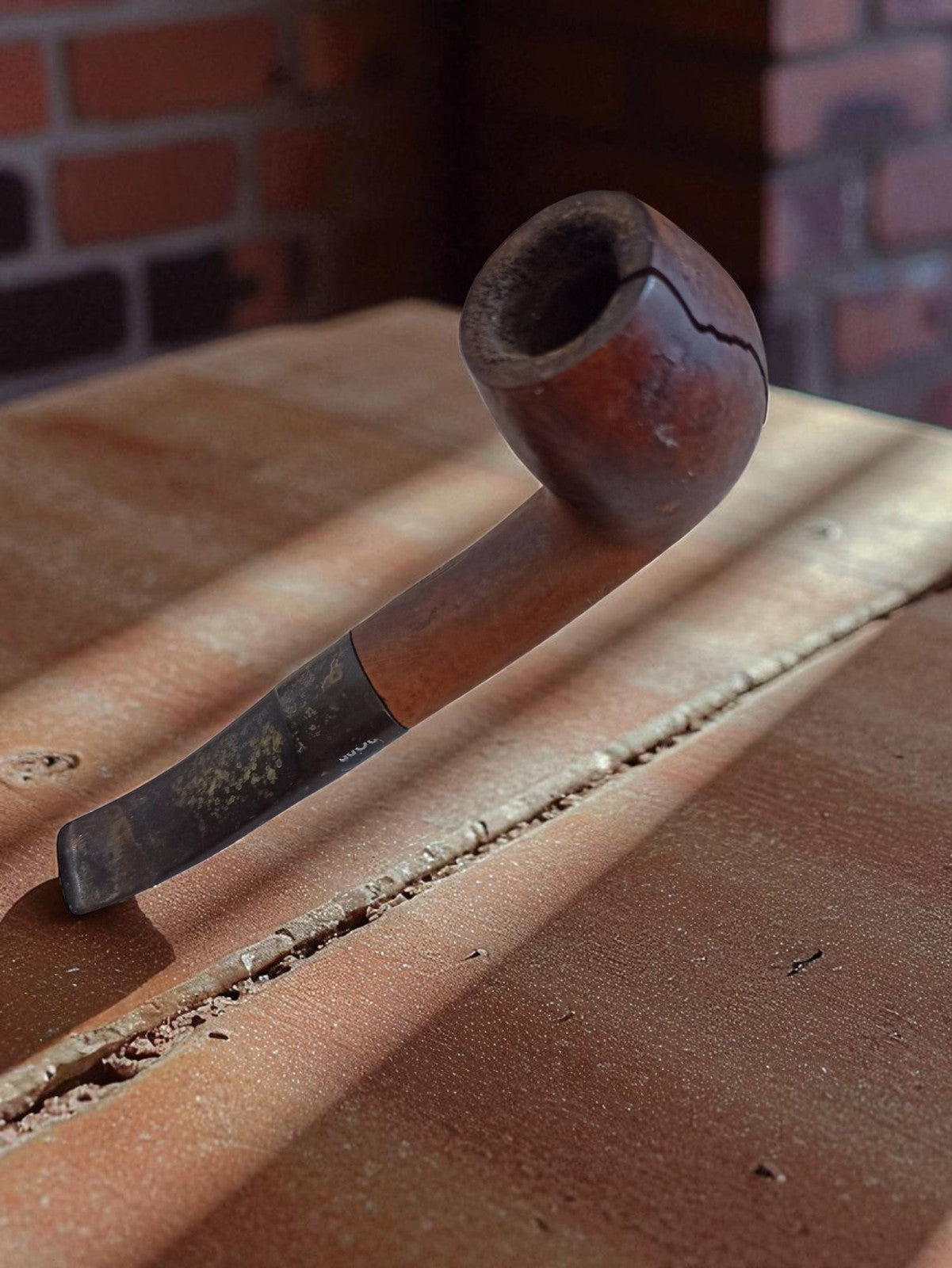 Pipe vintage signée courbe en bois, état collection, fumeur ancien