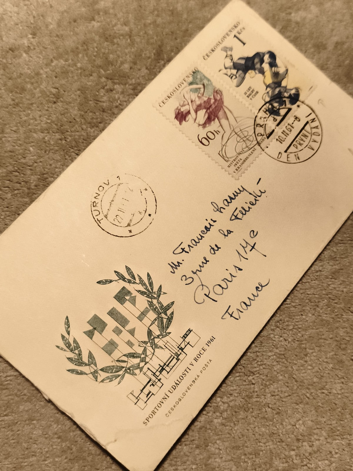 Lettre affranchie Tchécoslovaquie 1961, 2 timbres sportifs, cachets visibles, ph