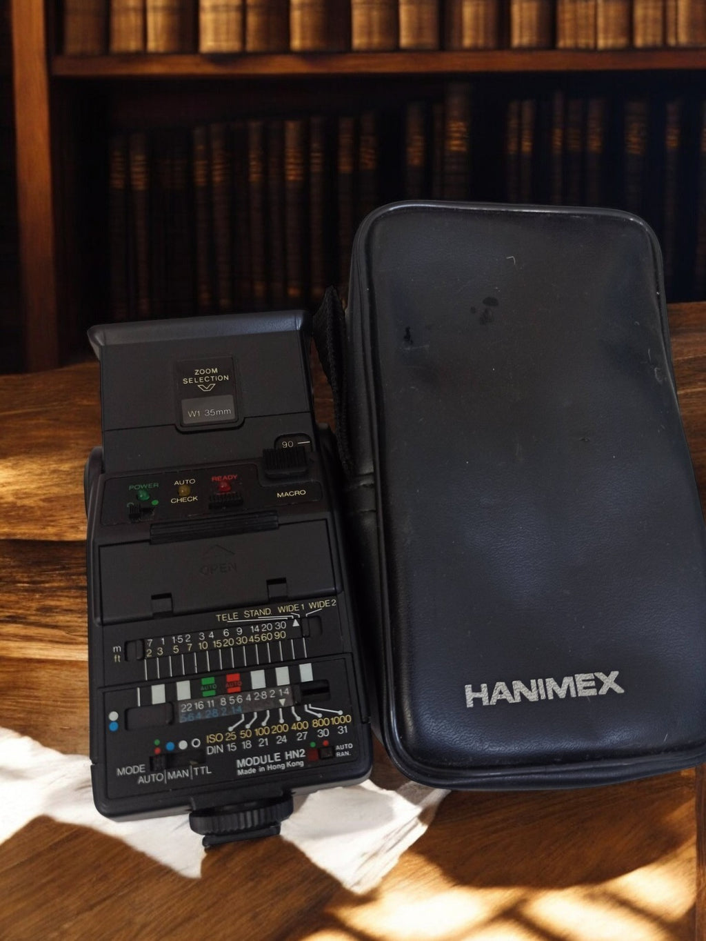 Flash Hanimex vintage pour appareil photo argentique avec étui rétro