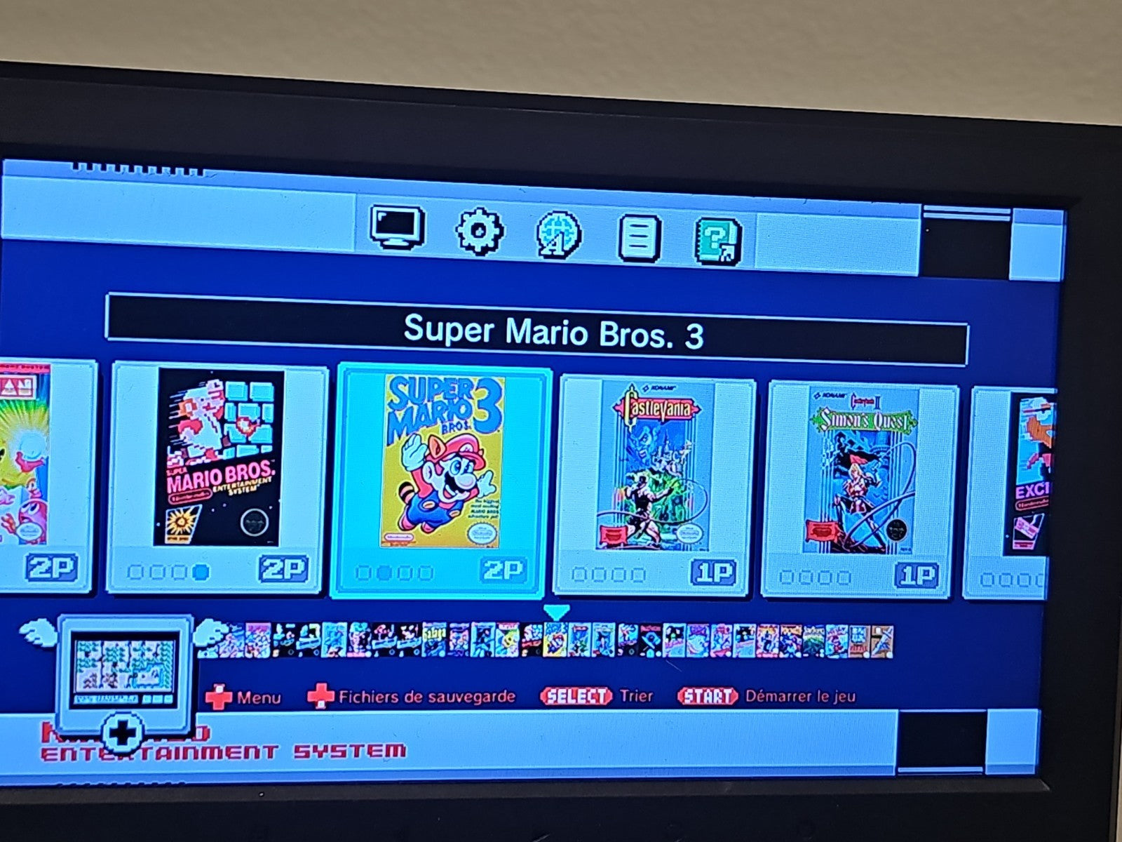 Console Nintendo NES Mini + manette grise officielle fonctionnelle