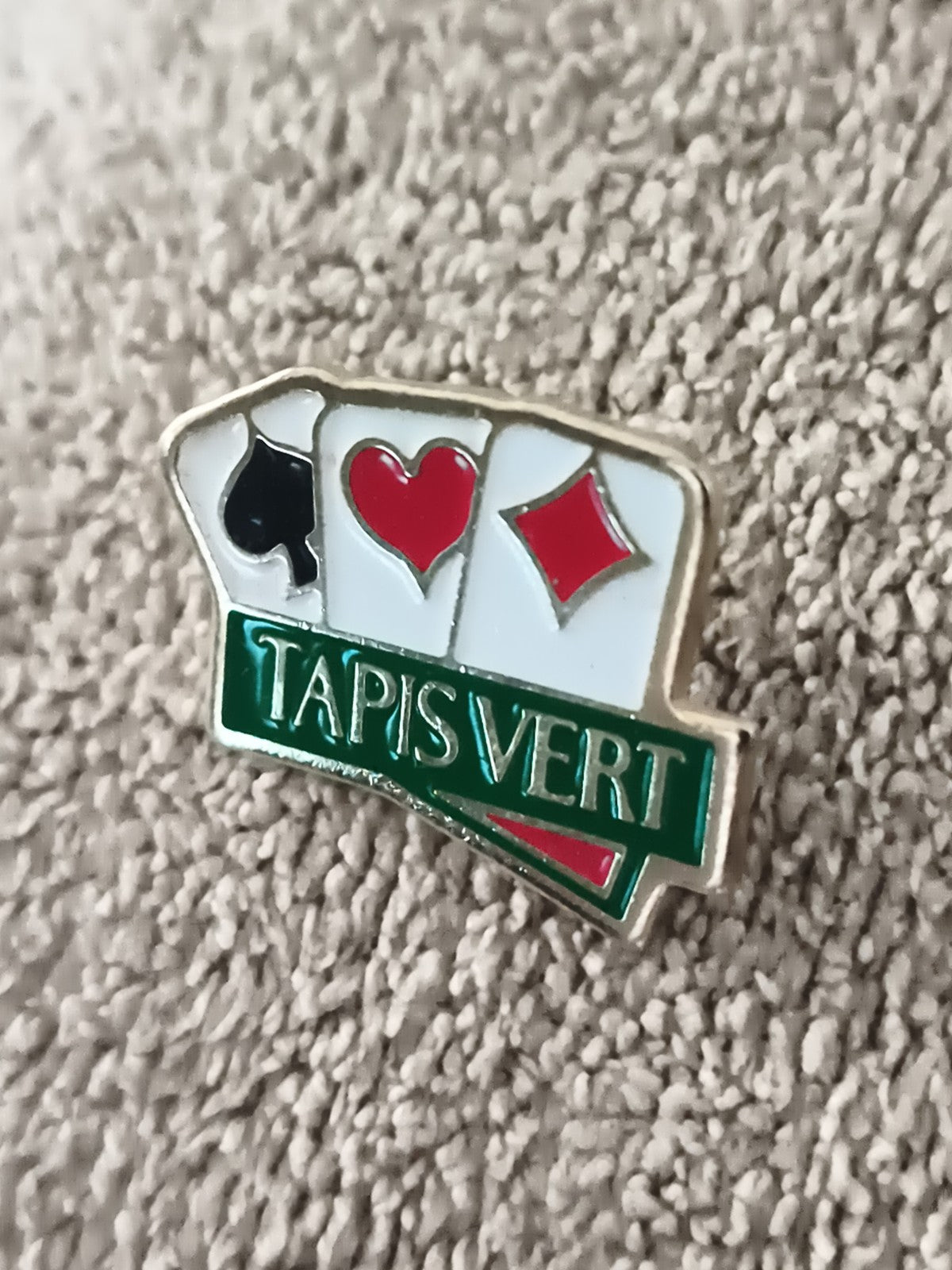 Pin's vintage Tapis Vert cartes jeu casino poker émaillé badge années 90 (Ref 9)