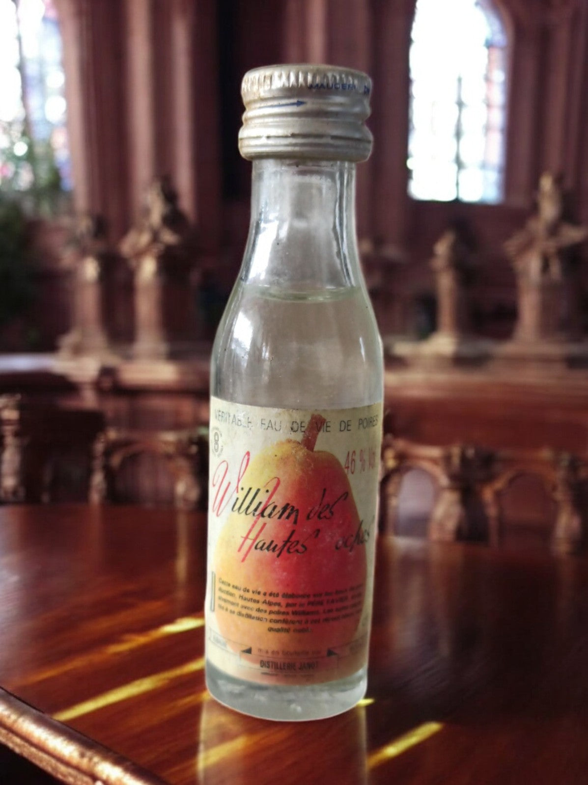 Mignonnette eau-de-vie William des Hautes Alpes vintage 46% Distillerie Janot