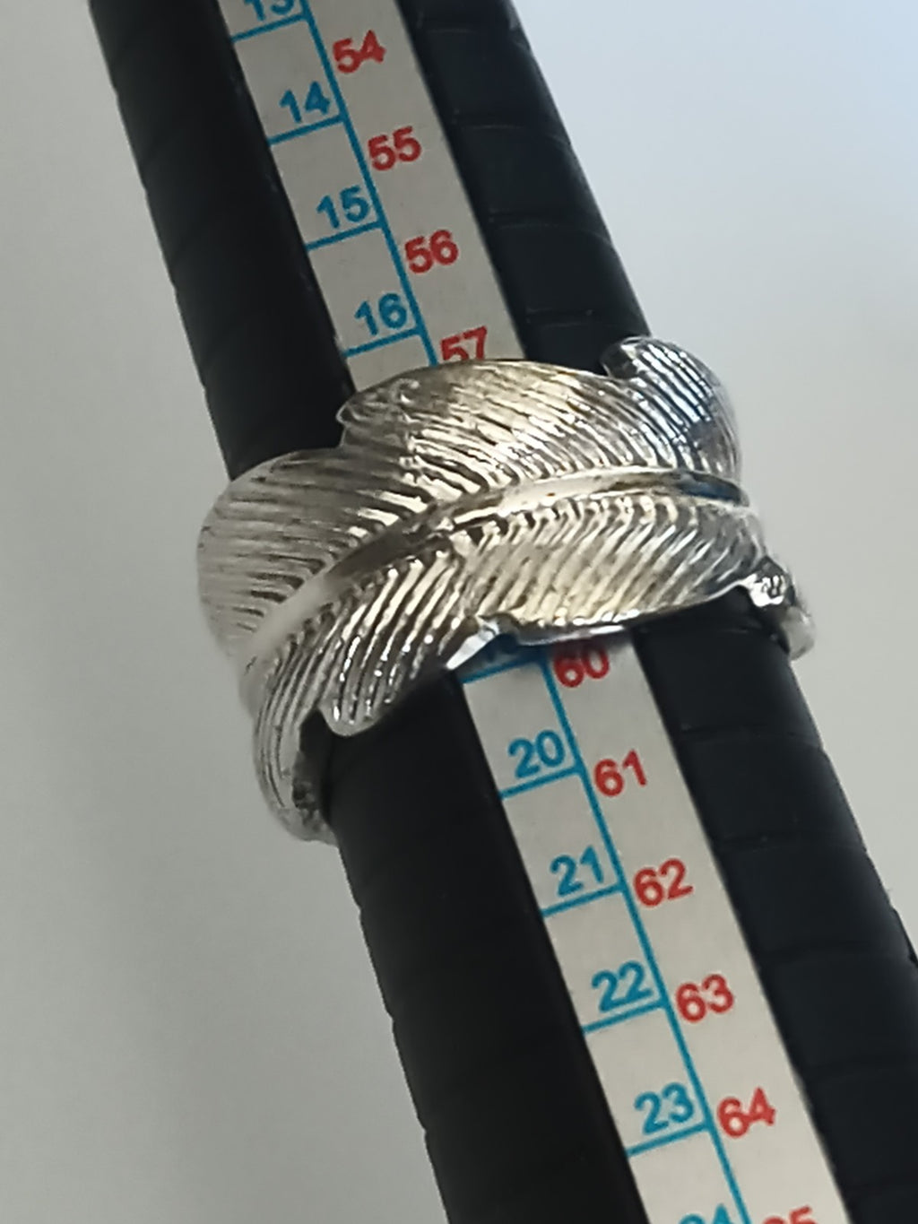 Bague vintage plume argentée taille 59 anneau ouvert style feuille