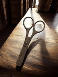 Paire de ciseaux anciens vintage années 1930 outil couture rétro déco