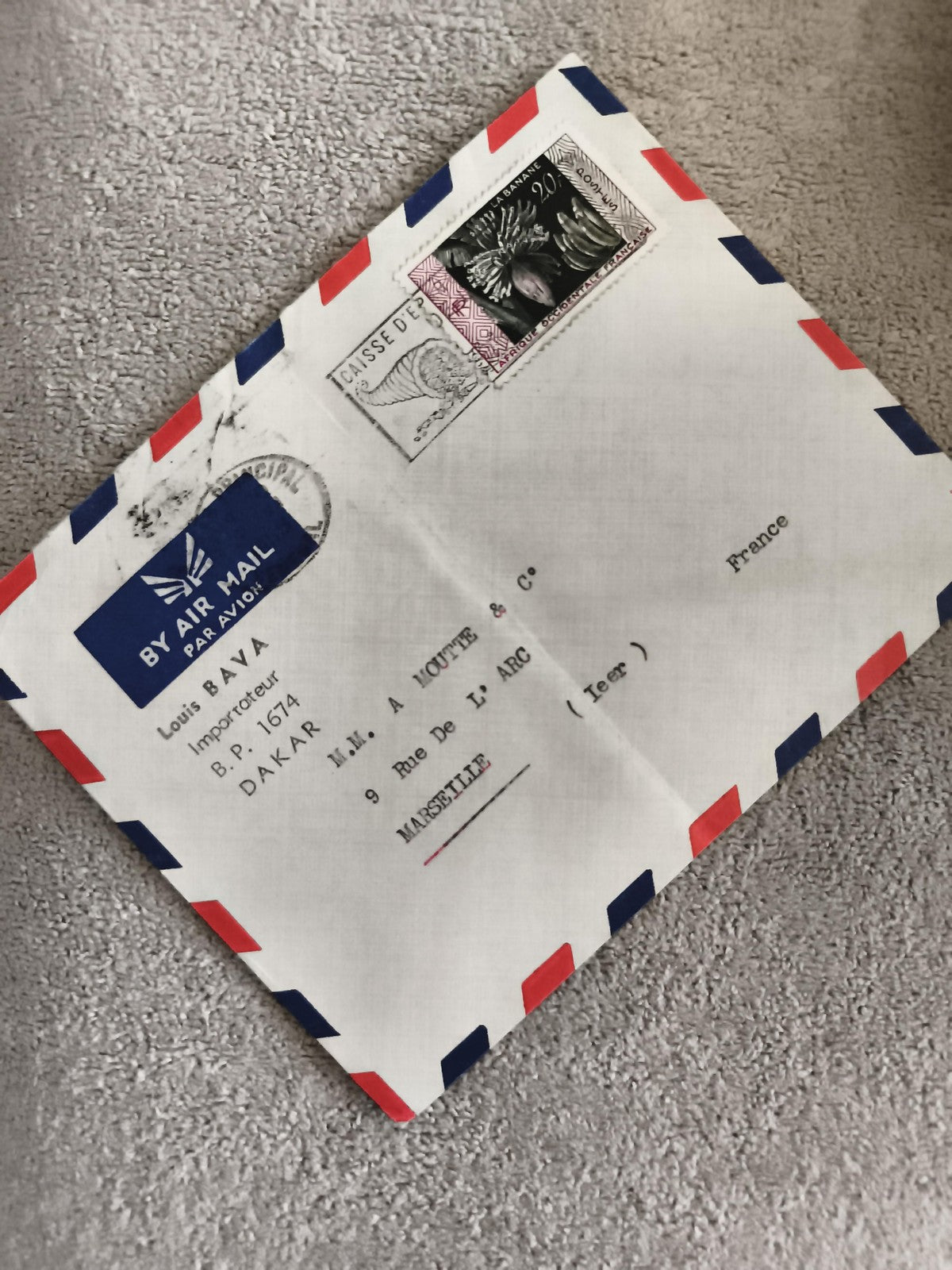 Lettre avion affranchie Sénégal France timbre 20F banane enveloppe philatélie