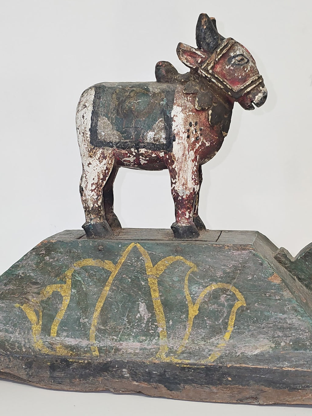 Sculpture taureau Nandi folk art Inde décoration animale rustique sculpture bois