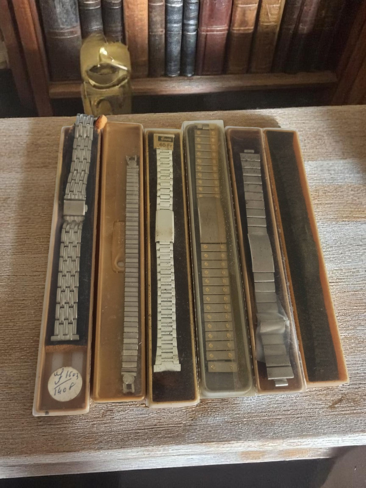 Lot Bracelets Montre Vintage Métal Années 60-70 – Neufs en Boîte Rétro