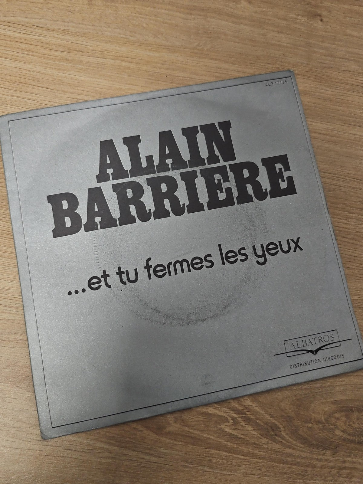 Vinyle 45 tours rétro Alain Barrière ancien disque collection chanson française