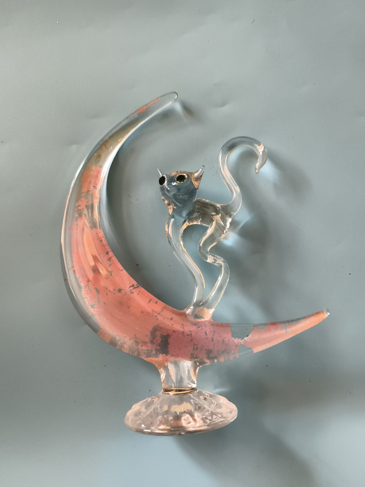 Statuette chat sur croissant de lune cristal décor transparent vintage déco