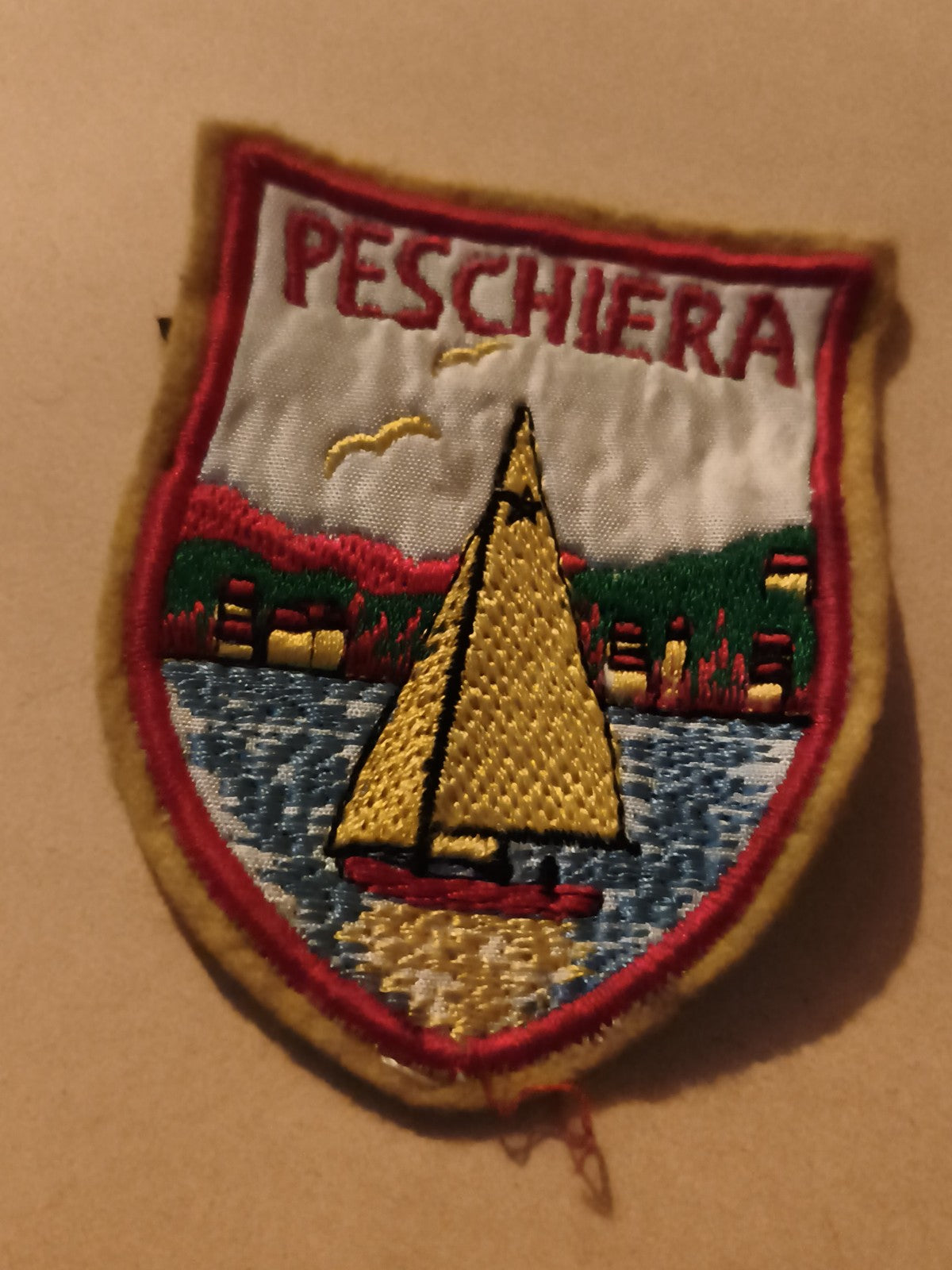 Écusson ancien brodé Peschiera voilier lac Italie badge patch vintage