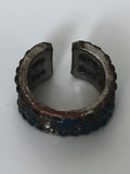 Bague vintage ouverte finition métal foncé, strass bleus, taille 58
