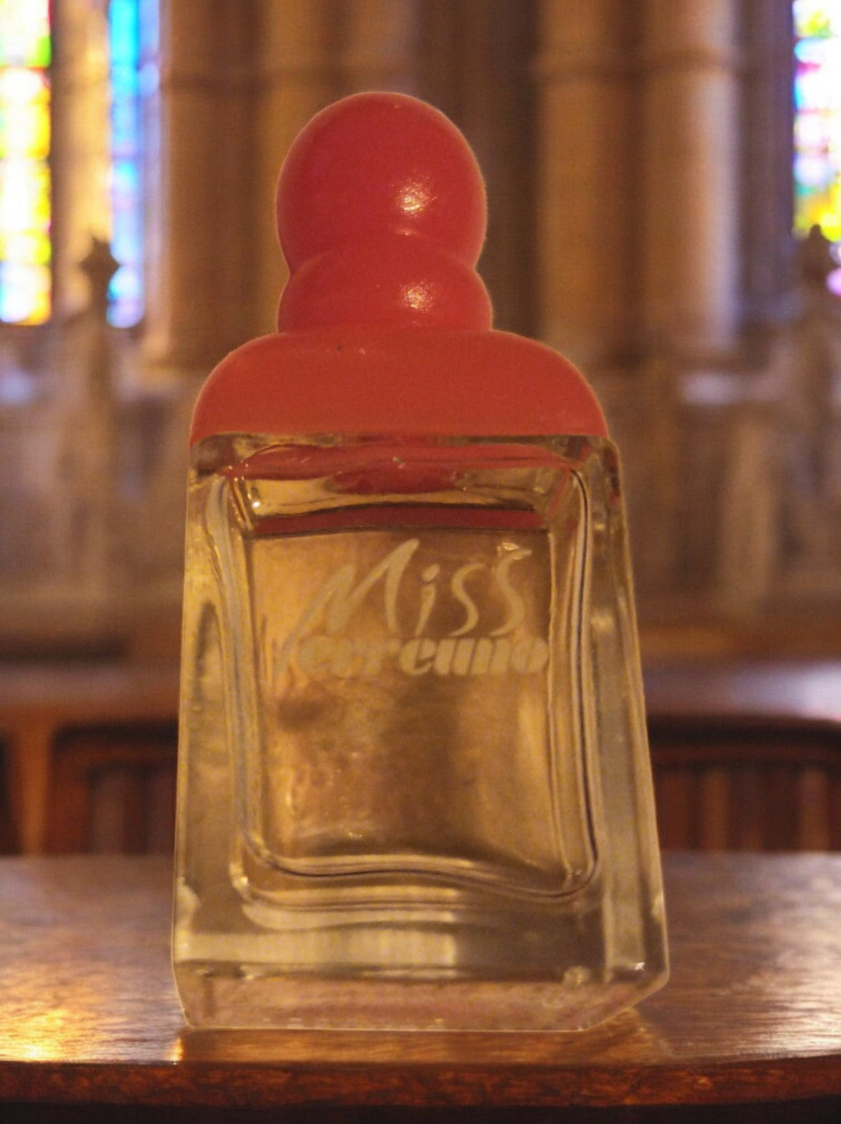 Miniature Eau de Toilette avec Boîte - Charmant et Raffiné!