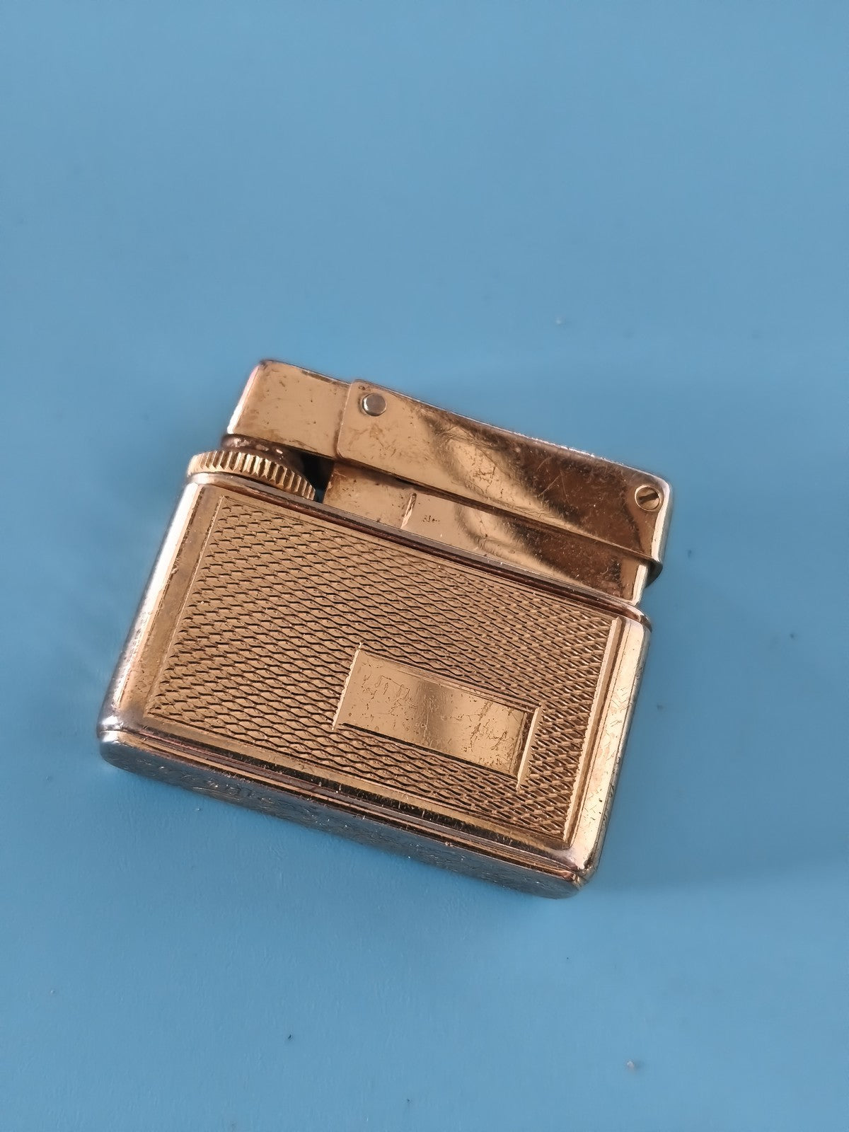 Briquet vintage signé, plaqué or, ancien accessoire rétro pour collectionneurs