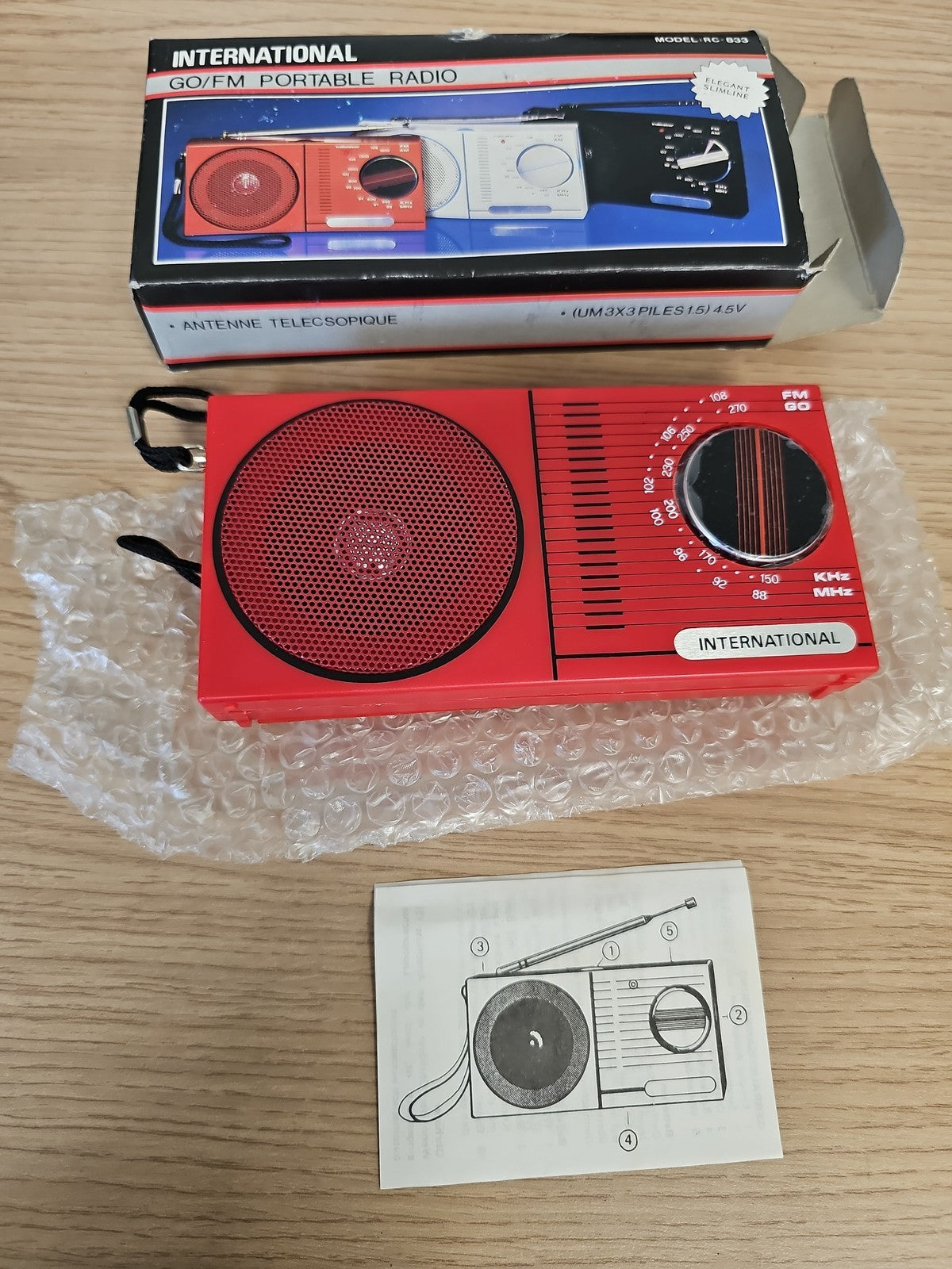 Radio portable vintage INTERNATIONAL RC-893 en boîte, rétro FM/GO années 80