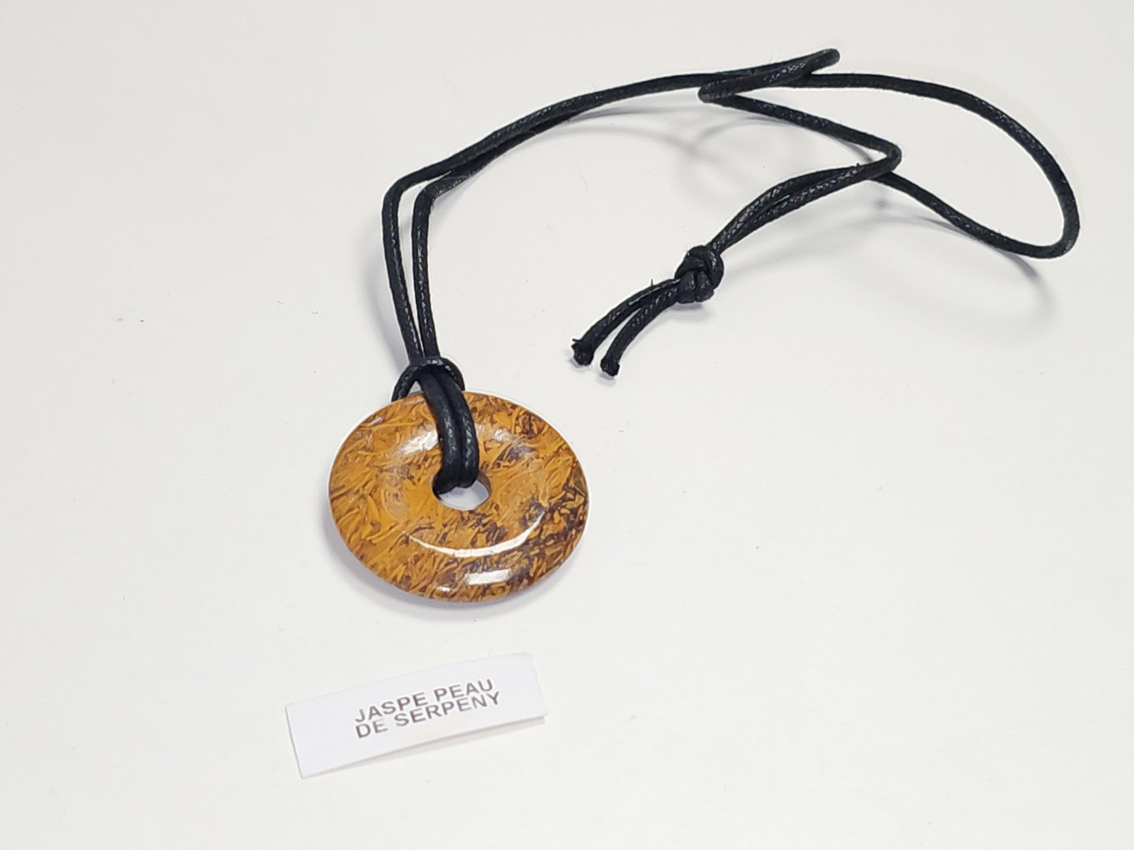 Collier pendentif beignet en jaspe peau de serpent pierre naturelle bijou élégan