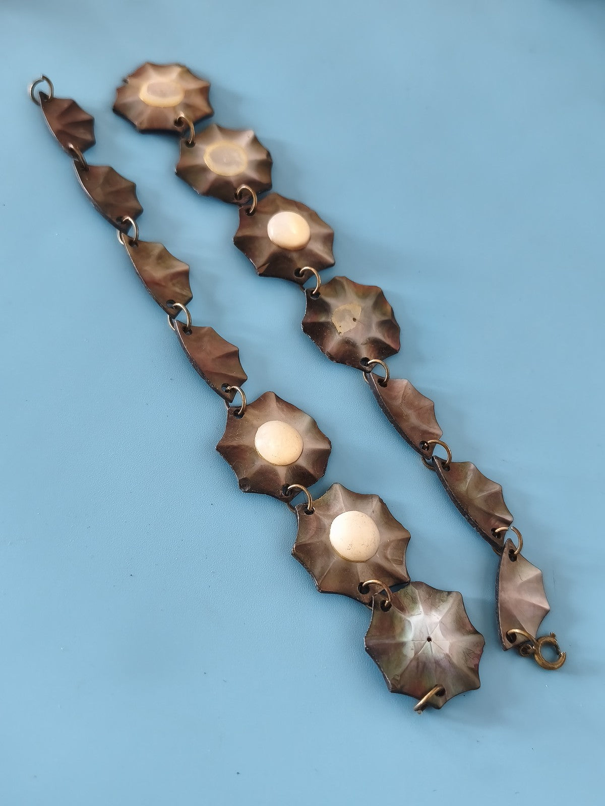 Collier vintage ancien en nacre naturelle à restaurer, bijou rétro collection