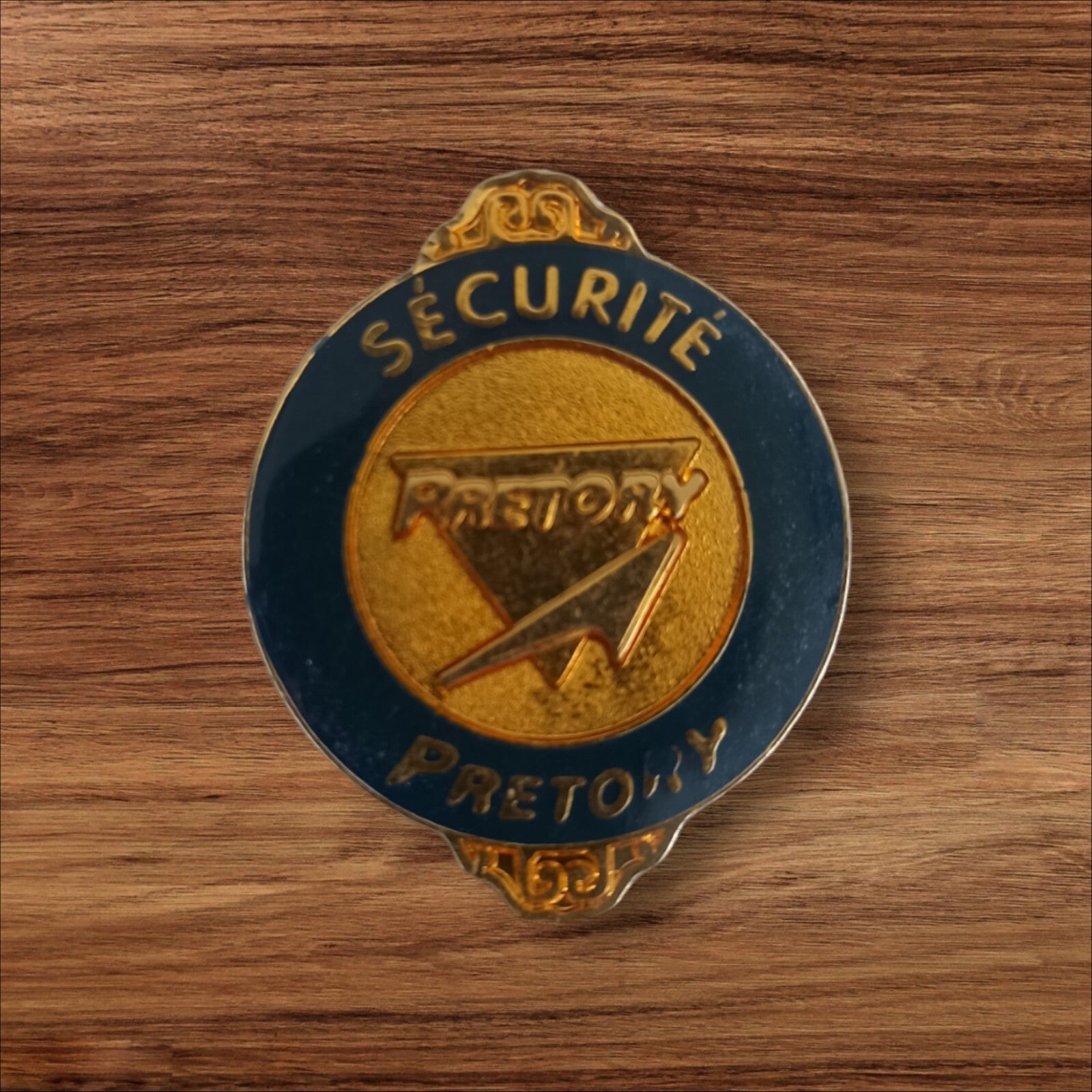 Insigne Sécurité Pretory Vintage Badge Rond Bleu Doré Années 80