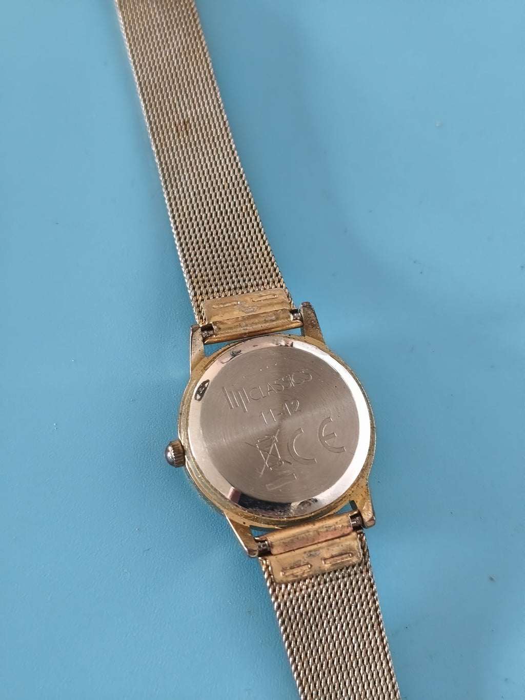 Montre Lip Classics femme, montre-bracelet élégante Lip pour dame, occasion
