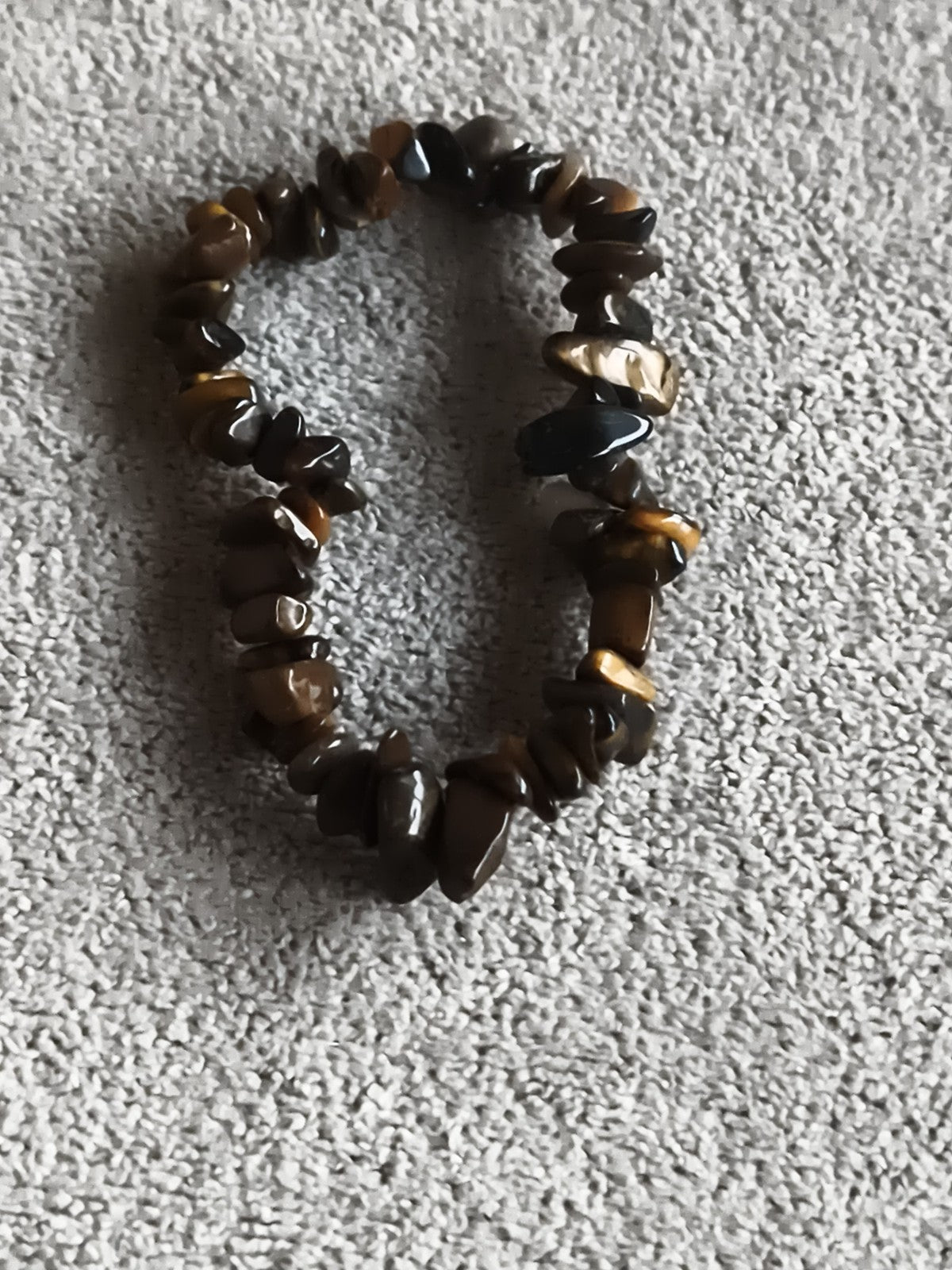 Bracelet pierres naturelles marron, perles irrégulières, élastique fantaisie