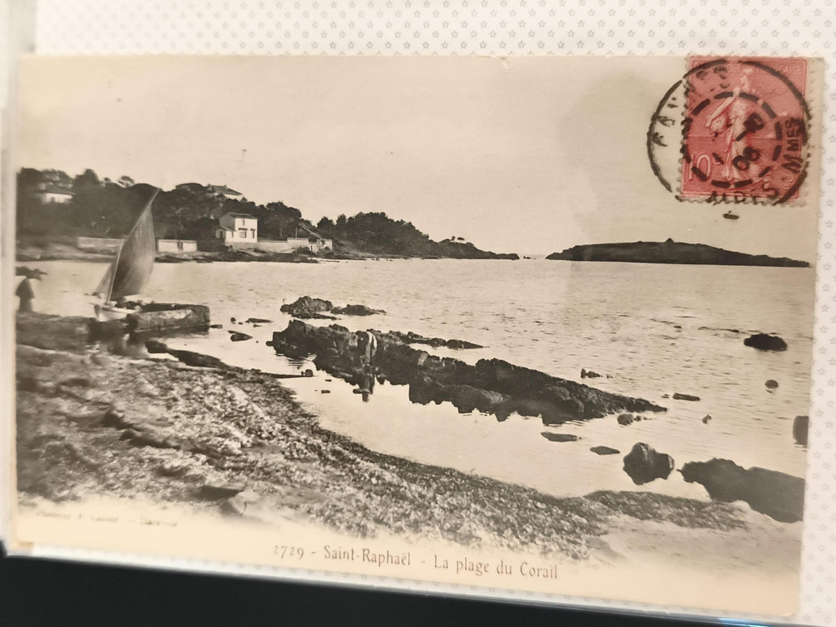 Carte postale ancienne Saint-Raphaël plage du Corail CPA timbre